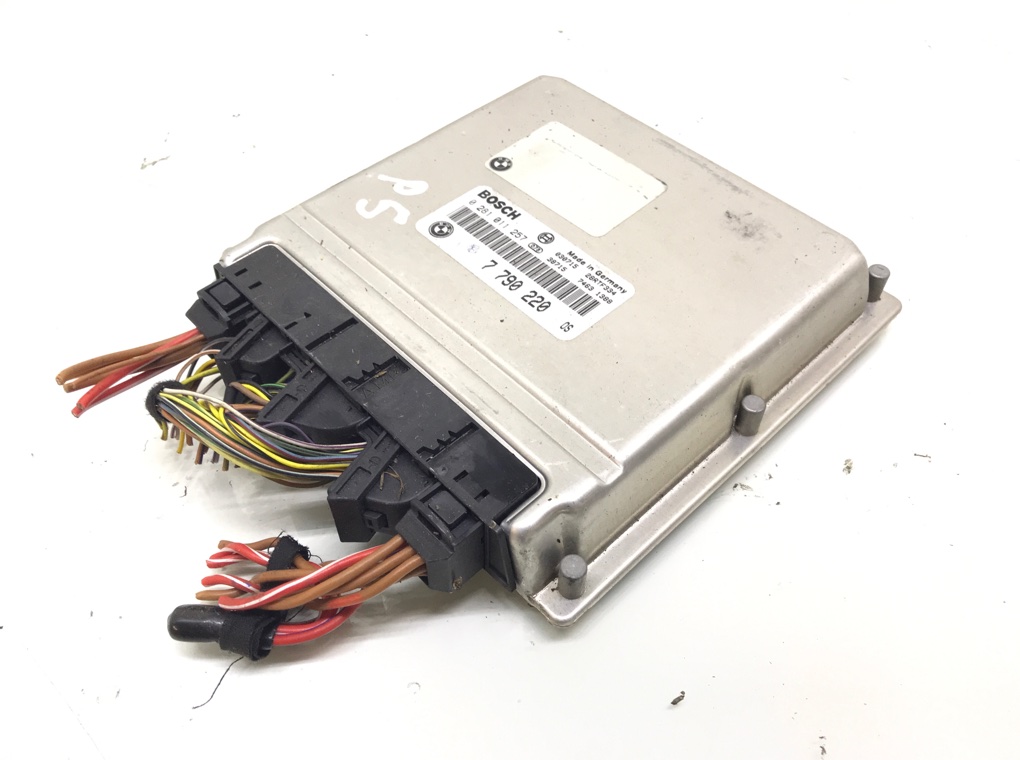 Блок управления двигателем бу для BMW X5 E53 3.0 TD, 2003 г.