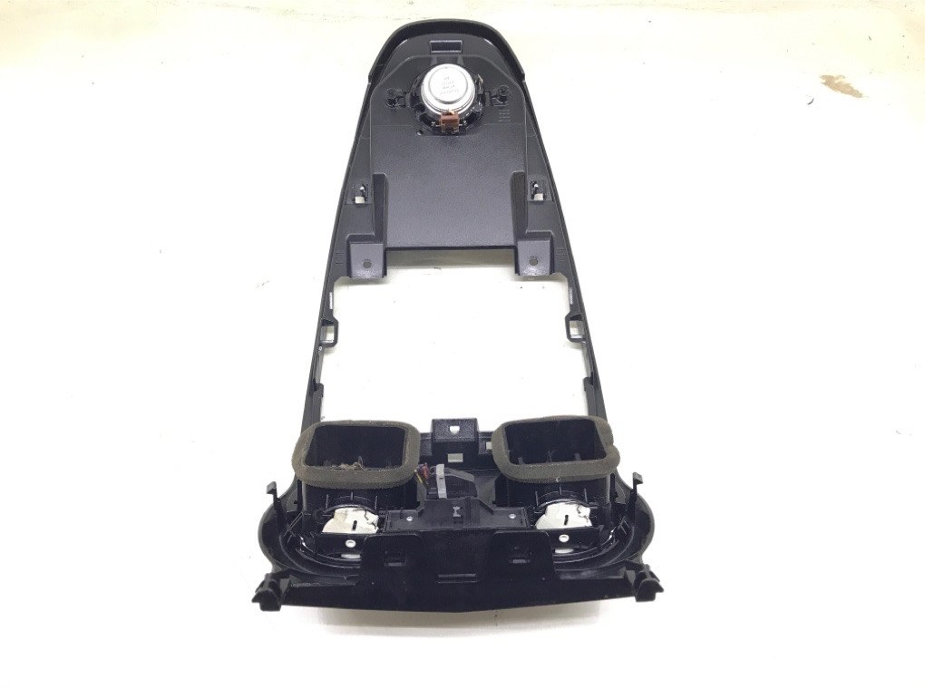 Дефлектор обдува салона бу для Opel Corsa D 1.4 i, 2007 г. Дефлектор обдува салона бу для Opel Corsa D 1.4 i, 2007 г.