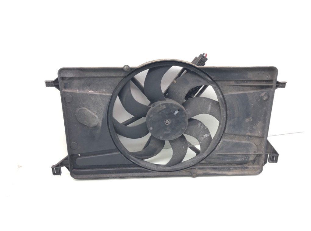 Вентилятор радиатора бу для Ford Focus 2 1.6 i, 2007 г. Вентилятор радиатора бу для Ford Focus 2 1.6 i, 2007 г.