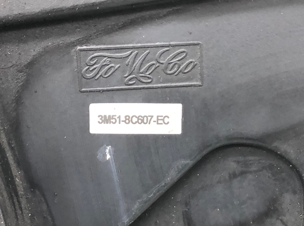 Вентилятор радиатора бу для Ford Focus 2 1.6 i, 2007 г. Вентилятор радиатора бу для Ford Focus 2 1.6 i, 2007 г.