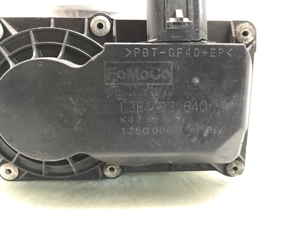 Заслонка дроссельная бу для Mazda 6  1 2.0 i,  2007 г.