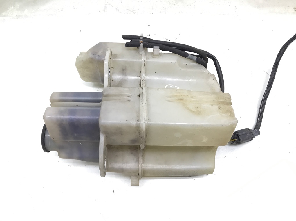 Бачок омывателя бу для Volvo V70 2.4 i, 2003 г.