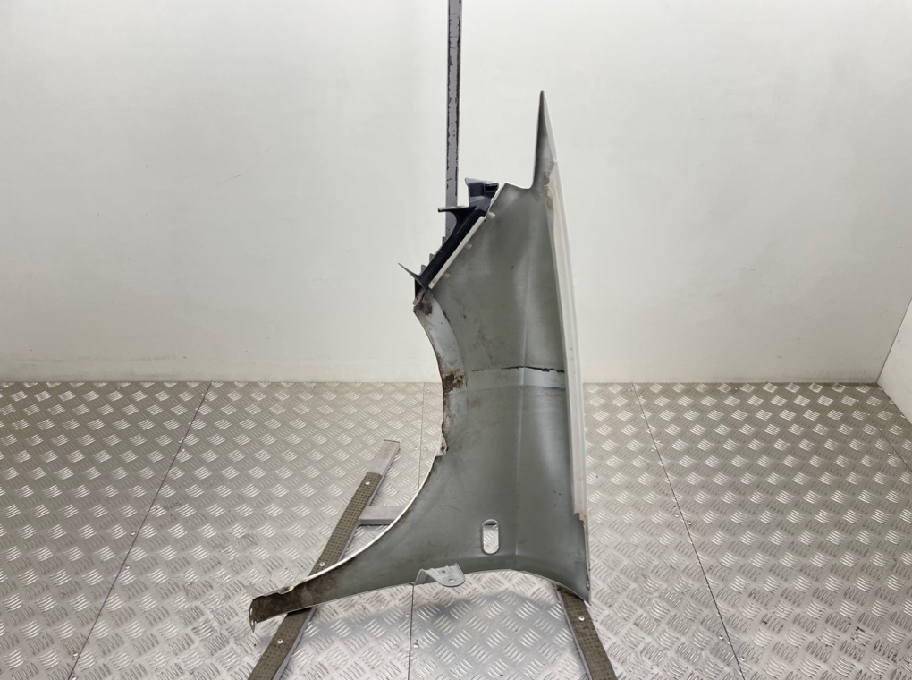 Крыло переднее правое бу для Seat Ibiza 4 1.6 TDi,  2010 г.