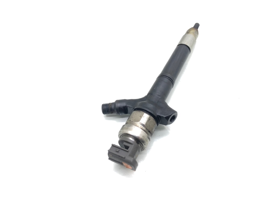 Форсунка бу для Toyota Avensis 2.0 D-4D, 2006 г. Форсунка бу для Toyota Avensis 2.0 D-4D, 2006 г.