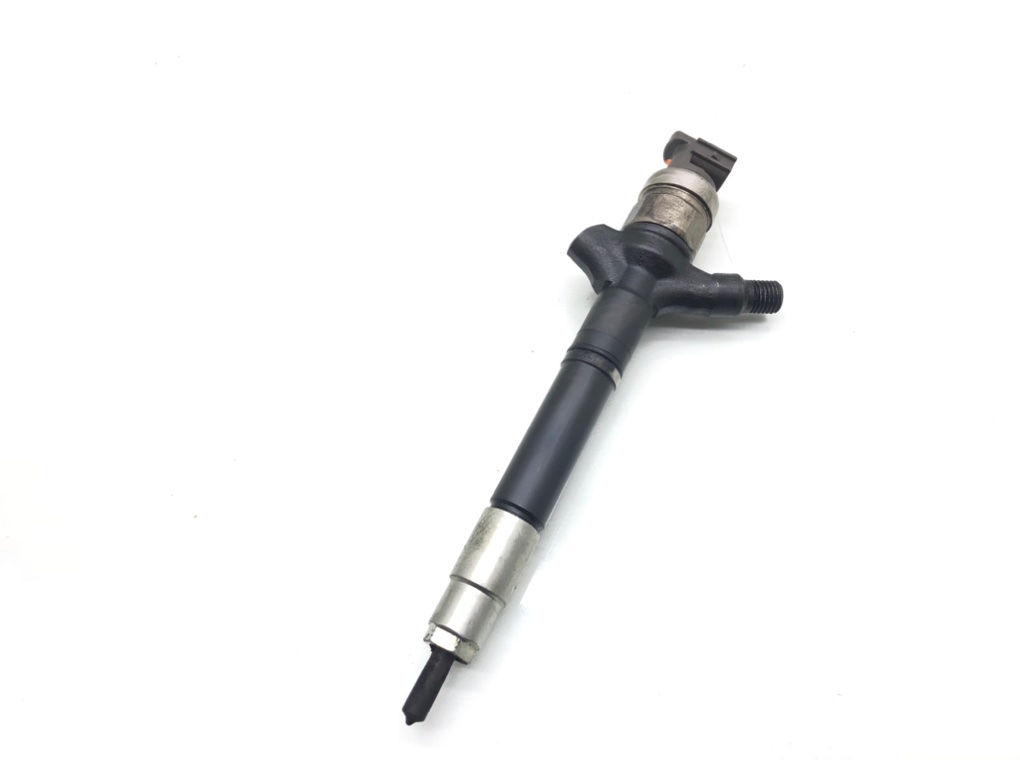 Форсунка бу для Toyota Avensis 2.0 D-4D, 2006 г. Форсунка бу для Toyota Avensis 2.0 D-4D, 2006 г.