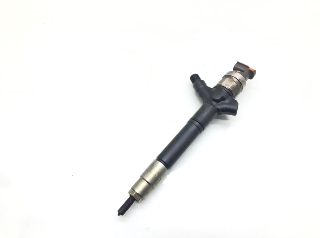 Форсунка бу для Toyota Avensis 2.0 D-4D, 2006 г. Форсунка бу для Toyota Avensis 2.0 D-4D, 2006 г.