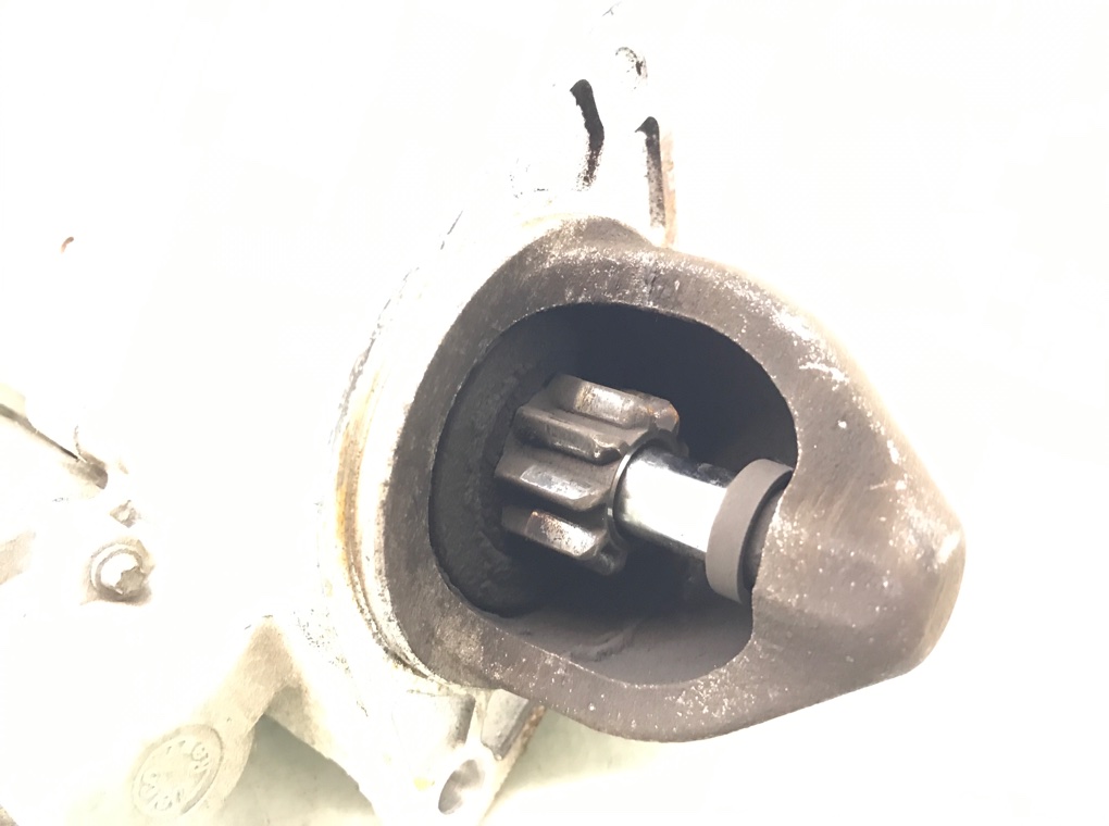 Стартер бу для Opel Zafira B 1.6 i,  2006 г.