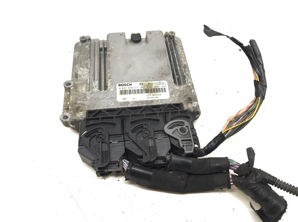 Блок управления двигателем бу для Nissan NV400  2.3 DCI,  2016 г.