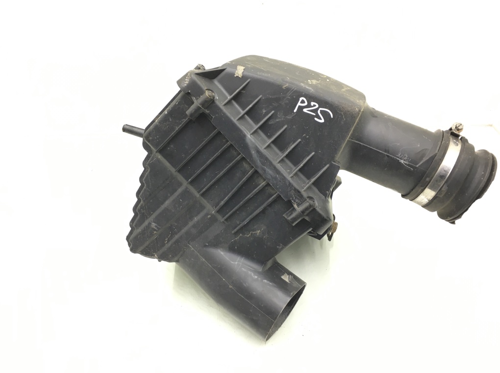 Корпус воздушного фильтра бу для Renault Trafic 3 1.6 DCi, 2015 г. Корпус воздушного фильтра бу для Renault Trafic 3 1.6 DCi, 2015 г.