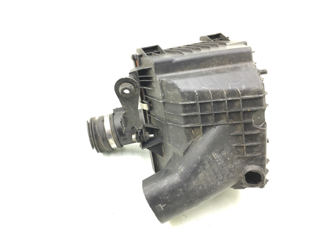 Корпус воздушного фильтра бу для Renault Trafic 3 1.6 DCi, 2015 г. Корпус воздушного фильтра бу для Renault Trafic 3 1.6 DCi, 2015 г.