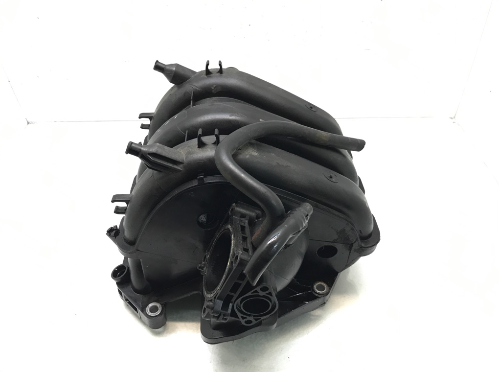 Коллектор впускной бу для Seat Ibiza  1.2 i,  2007 г.
