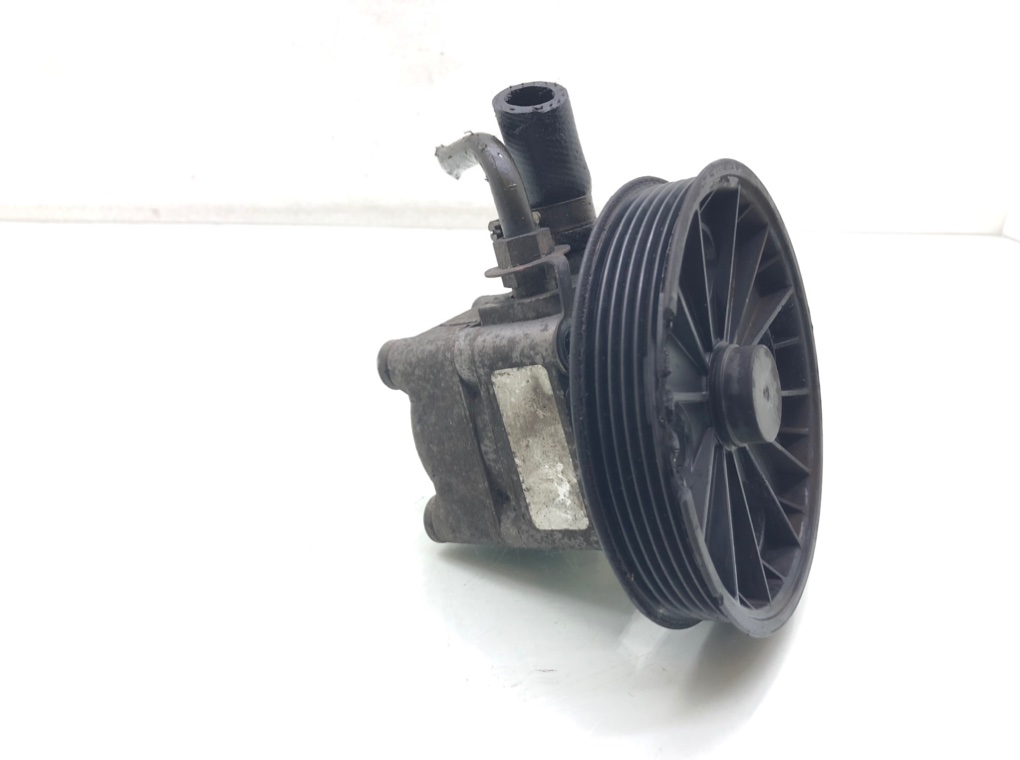 Насос гидроусилителя руля бу для Volvo V70  2.4 i,  2002 г.