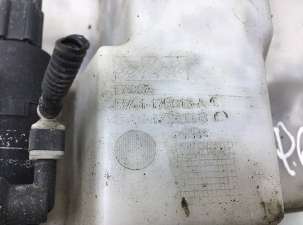 Бачок омывателя бу для Ford Focus 3 1.6 TDCI,  2013 г.