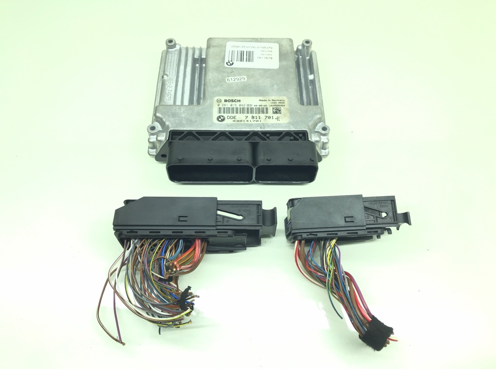 Блок управления двигателем бу для BMW 1 E87/E81/E82/E88 2.0 TD, 2008 г.