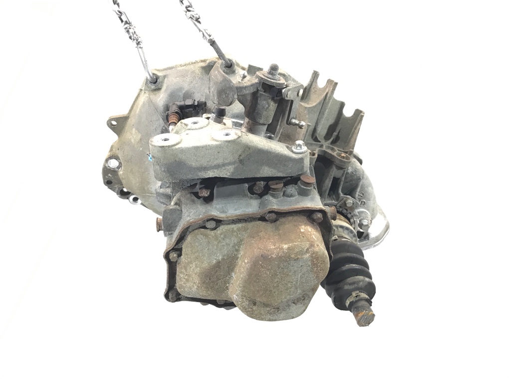 КПП механическая (МКПП) бу для Opel Zafira B 1.6 i,  2006 г. F17C419