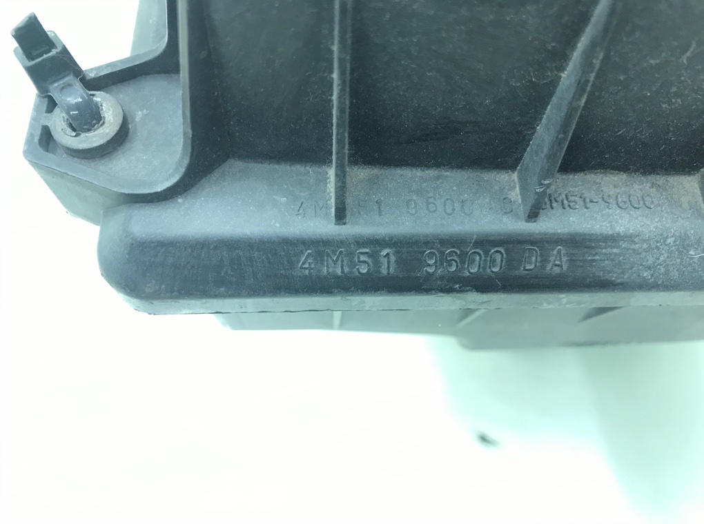 Корпус воздушного фильтра бу для Volvo S40  2.0 TD,  2007 г.