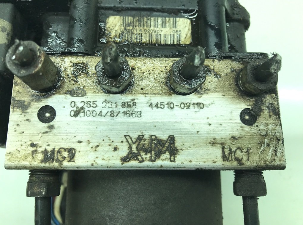 Блок ABS бу для Toyota Auris 1.6 i, 2007 г. Блок ABS бу для Toyota Auris 1.6 i, 2007 г.