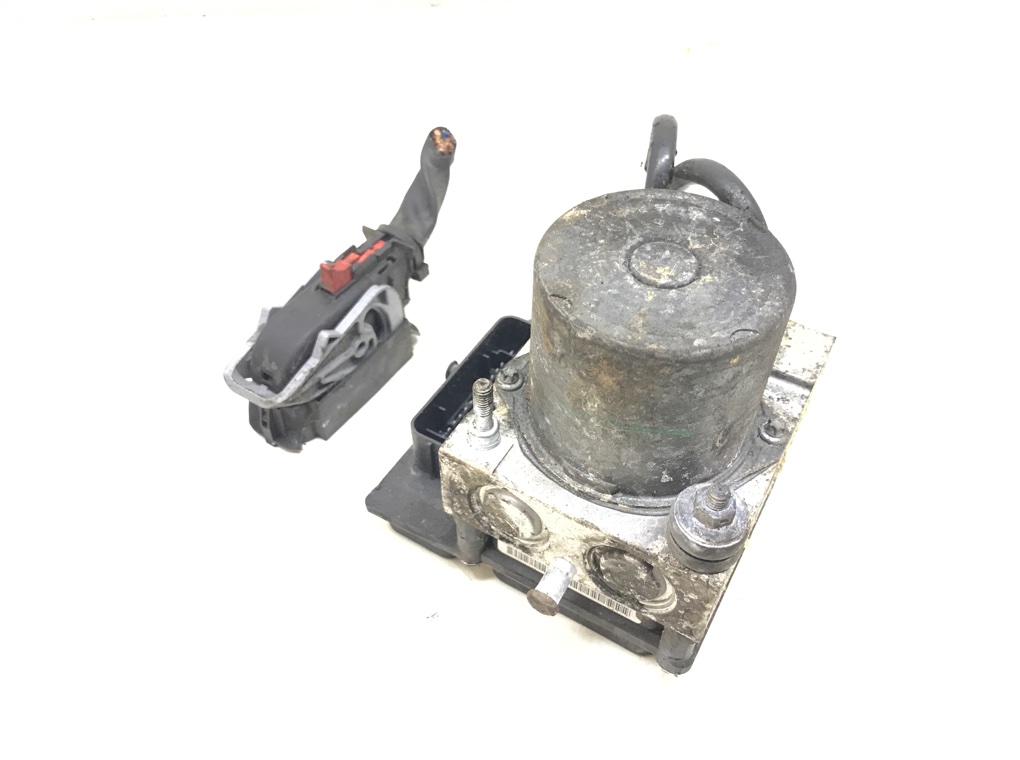 Блок ABS бу для Audi A4 B7 2.0 TDi, 2008 г.