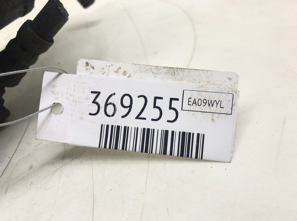 Суппорт задний правый бу для Volkswagen Passat B6 2.0 TDi,  2009 г.