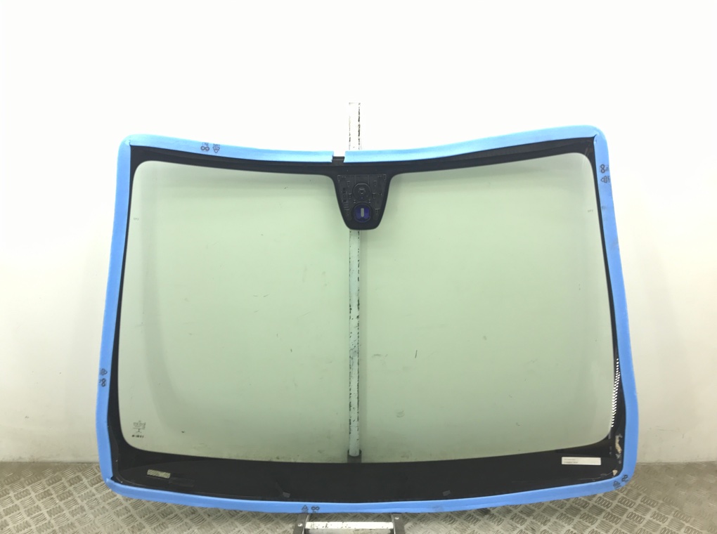 Стекло лобовое бу для Mercedes B W246 1.6 i,  2014 г.