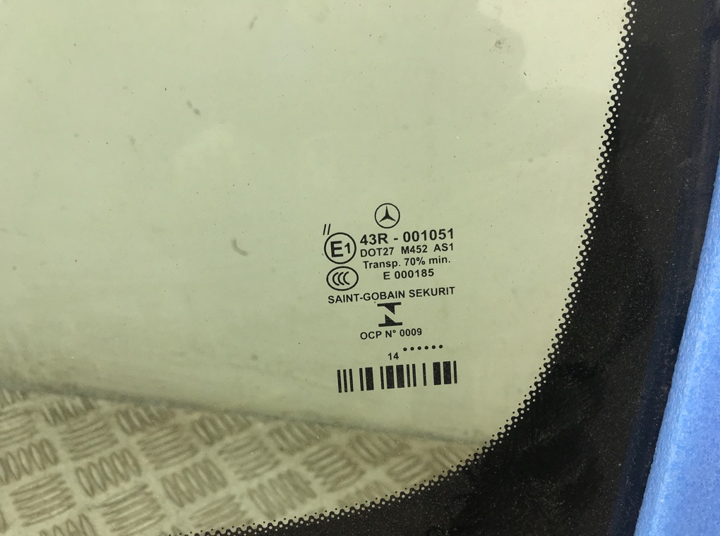 Стекло лобовое бу для Mercedes B W246 1.6 i,  2014 г.