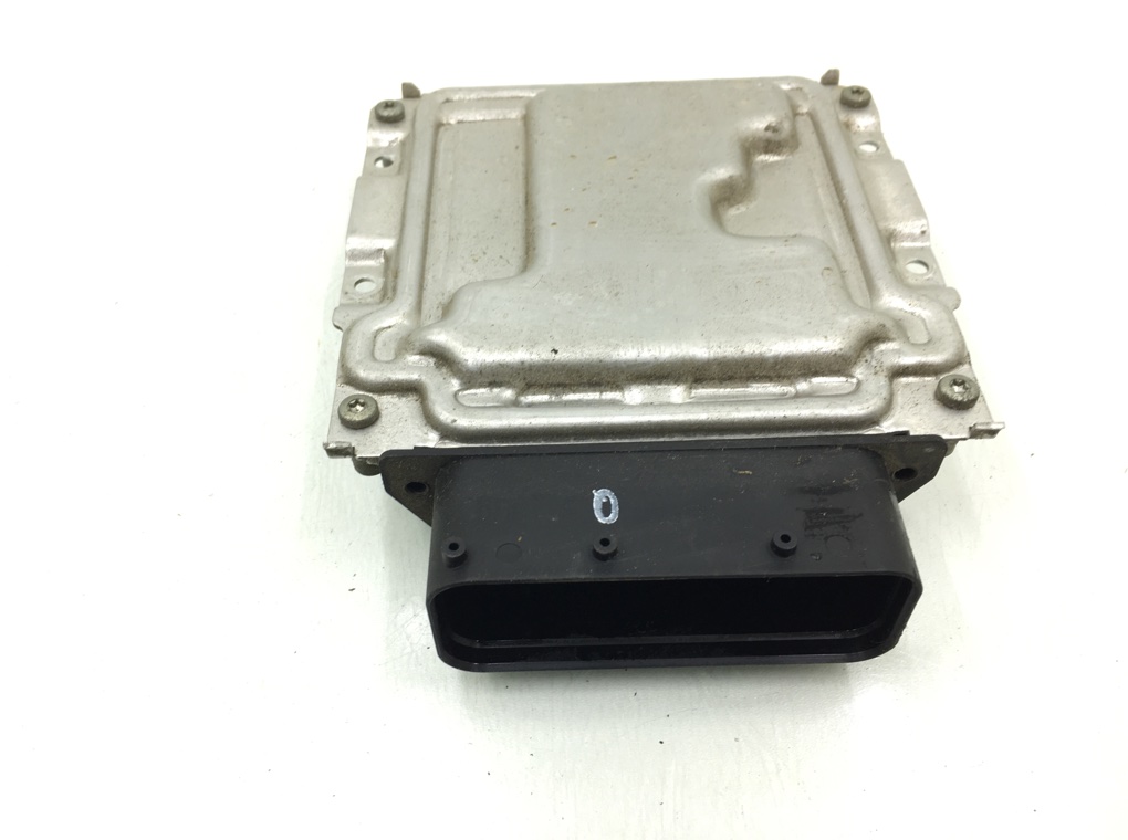 Блок управления двигателем бу для Hyundai i30  1.4 i,  2011 г.