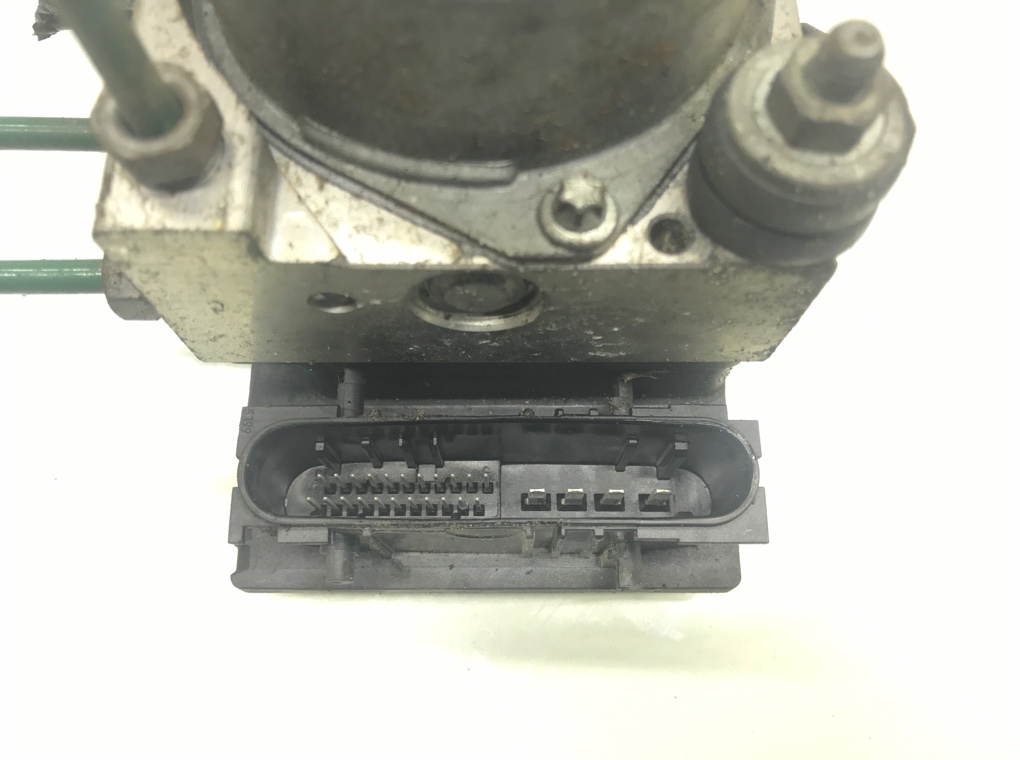 Блок ABS бу для Renault Clio  1.5 DCi,  2009 г.