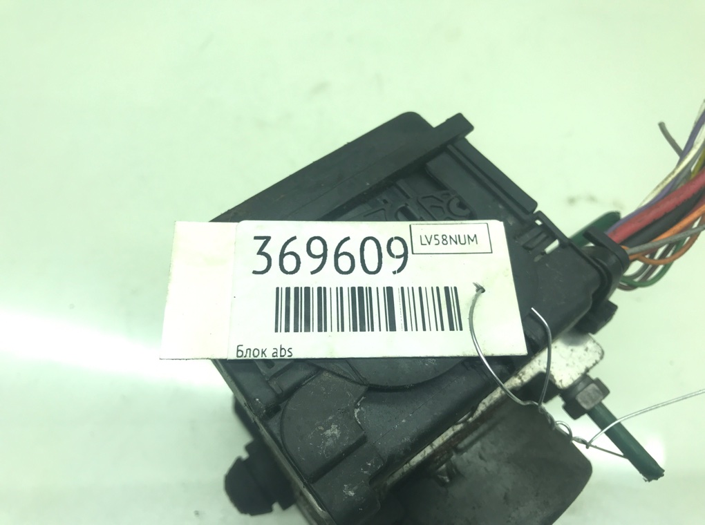 Блок ABS бу для Renault Clio  1.5 DCi,  2009 г.