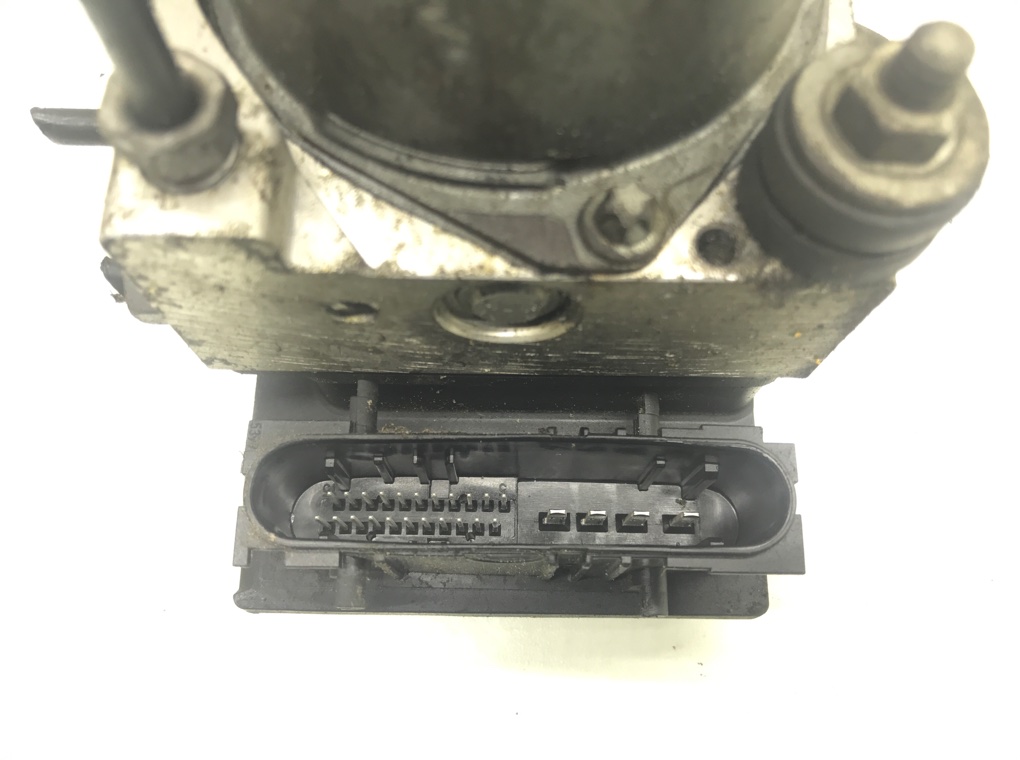 Блок ABS бу для Nissan Qashqai  1.5 DCi,  2008 г.