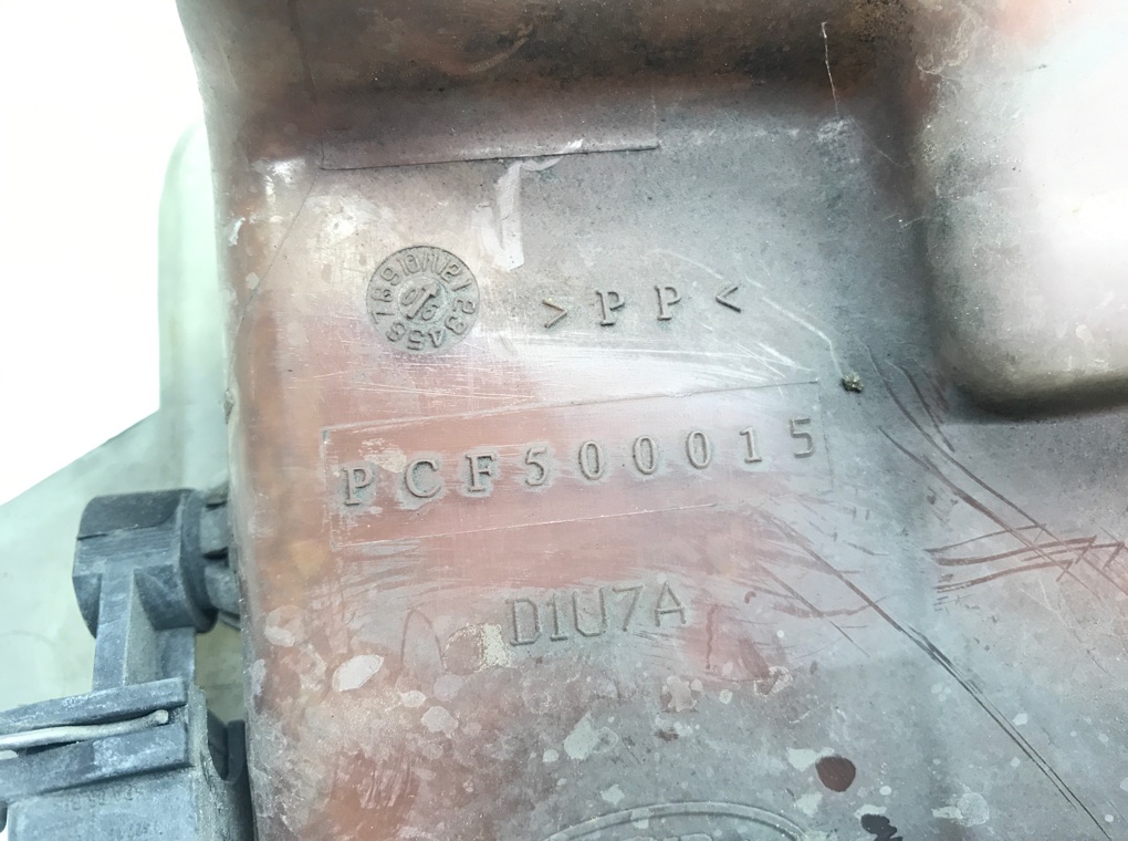 Бачок расширительный бу для Land Rover Range Rover Sport 1 3.6 TD, 2007 г. Бачок расширительный бу для Land Rover Range Rover Sport 1 3.6 TD, 2007 г.