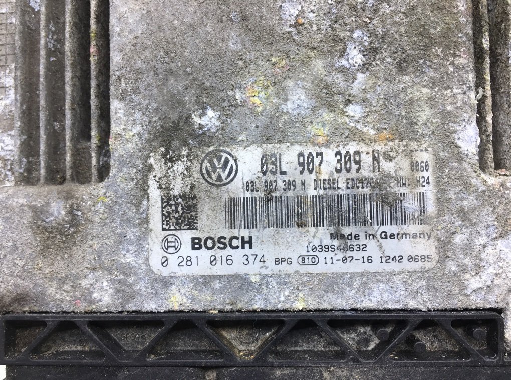 Блок управления двигателем бу для Volkswagen Passat B7 2.0 TDi,  2011 г.