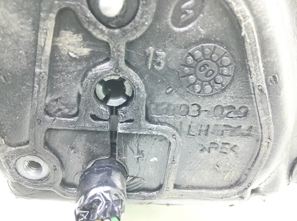 Зеркало наружное левое бу для Volvo C30  2.0 i,  2010 г.