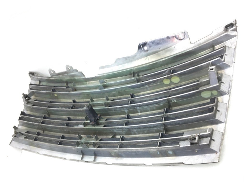 Решетка радиатора бу для Nissan Elgrand 3.5 i, 2003 г. Решетка радиатора бу для Nissan Elgrand 3.5 i, 2003 г.