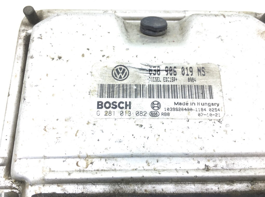 Блок управления двигателем бу для Skoda Fabia 2 1.2 i,  2009 г.