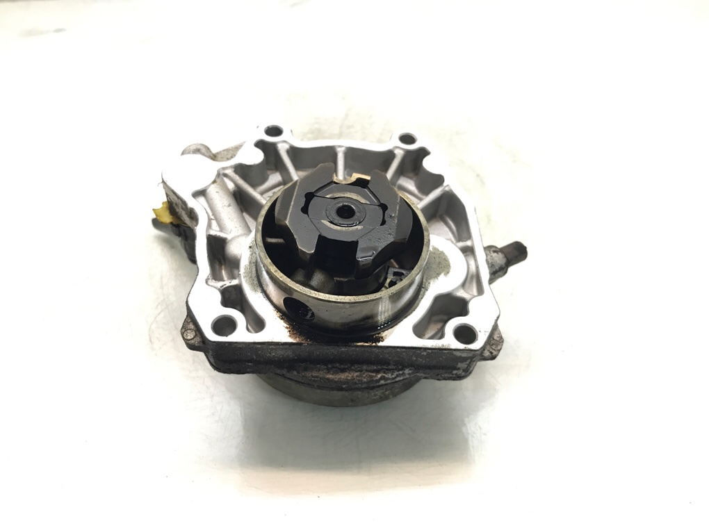 Насос вакуумный бу для Opel Vectra C 1.9 CDTi, 2005 г.