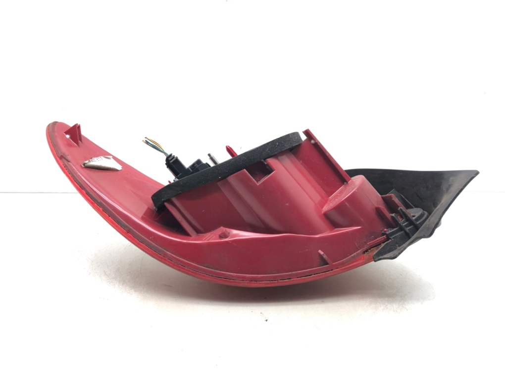 Фонарь задний правый бу для Peugeot 206 CC 1.6 HDi,  2007 г.