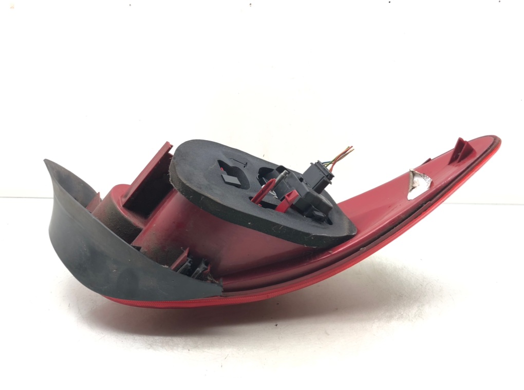 Фонарь задний правый бу для Peugeot 206 CC 1.6 HDi,  2007 г.