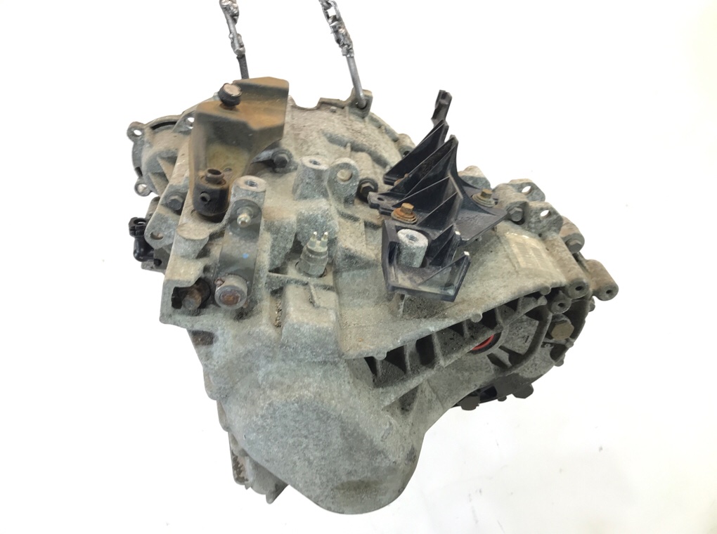 КПП механическая (МКПП) бу для Volvo V50  2.4 i,  2005 г.