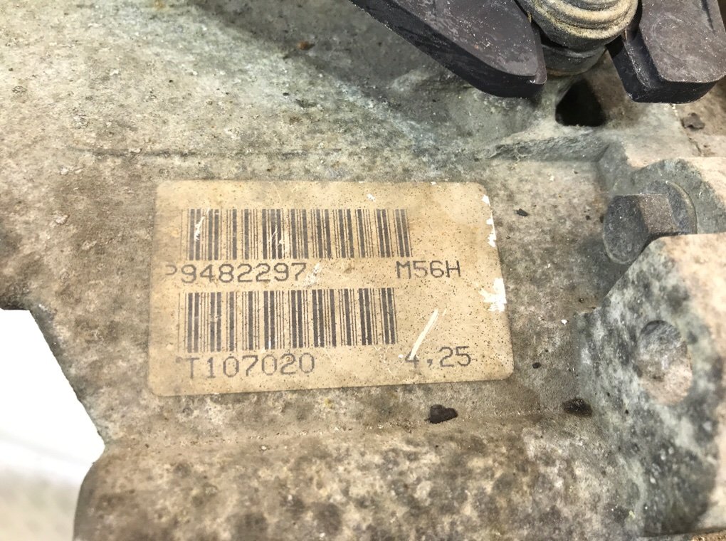 КПП механическая (МКПП) бу для Volvo V50  2.4 i,  2005 г.