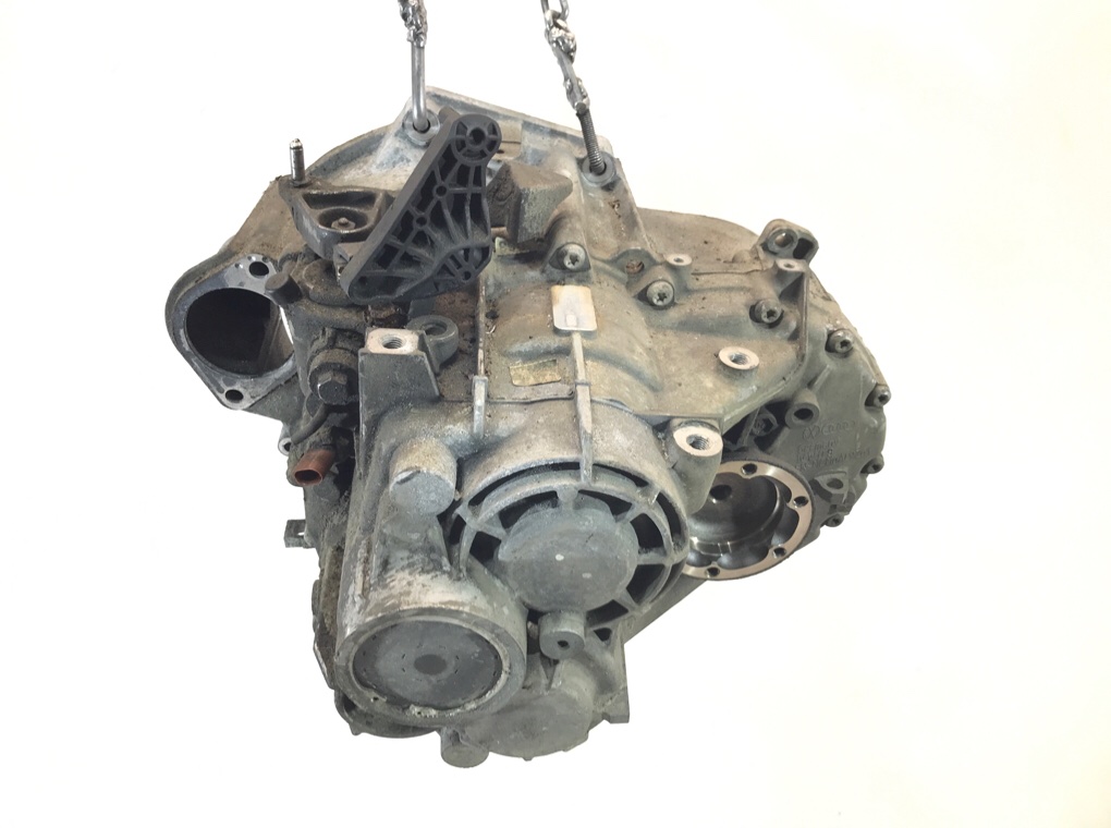 КПП механическая (МКПП) бу для Volkswagen Passat B6 2.0 TDi,  2010 г. KXU