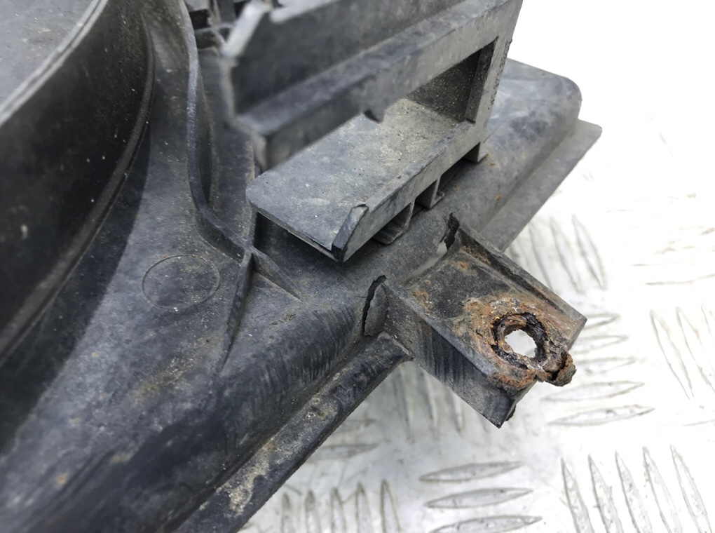 Вентилятор радиатора бу для Audi TT 8N 1.8 Ti,  2001 г.