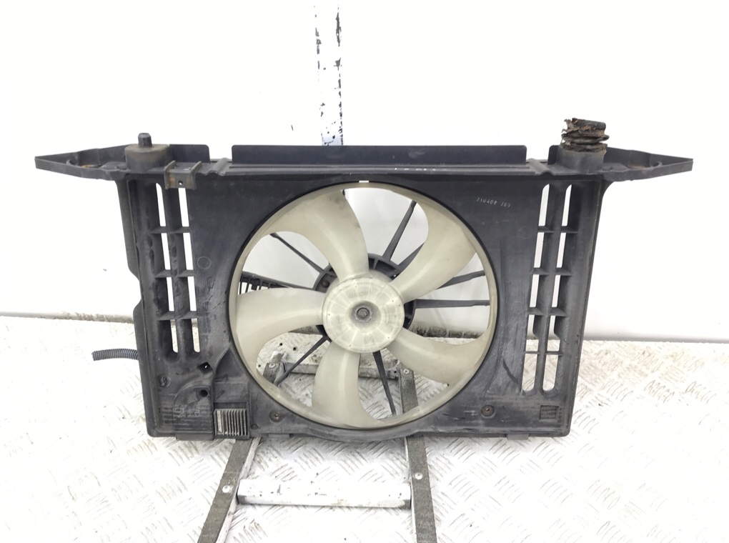 Вентилятор радиатора бу для Toyota Auris 1.6 i, 2008 г. Вентилятор радиатора бу для Toyota Auris 1.6 i, 2008 г.
