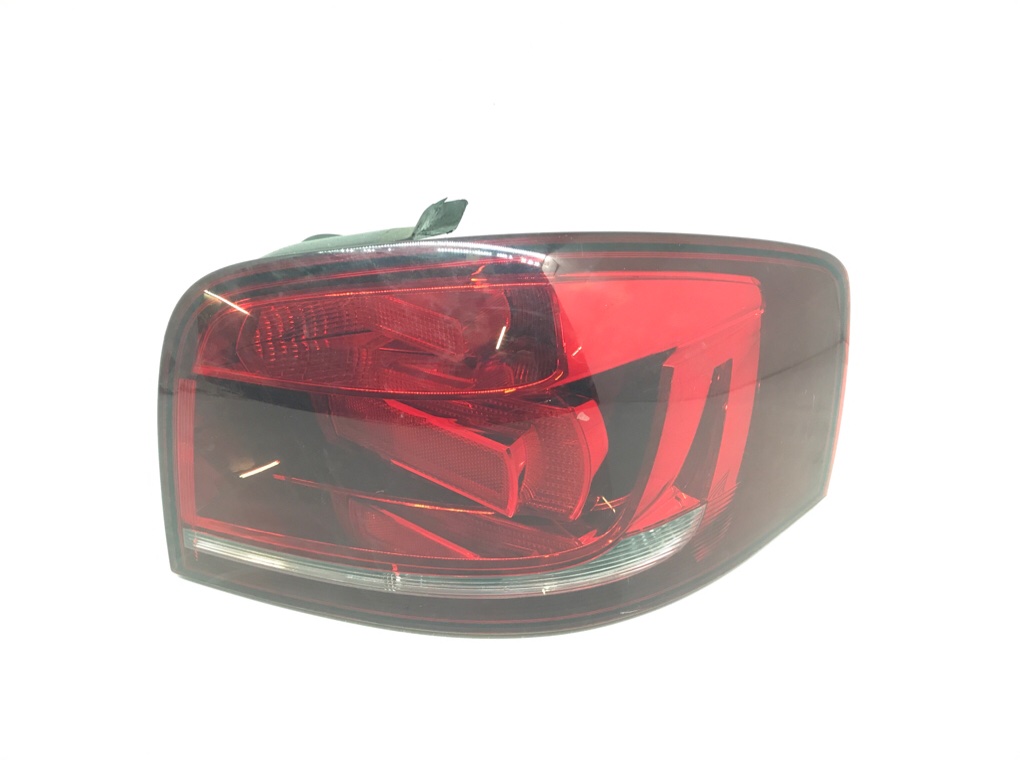Фонарь задний правый бу для Audi A3 8P 2.0 TDi, 2008 г.