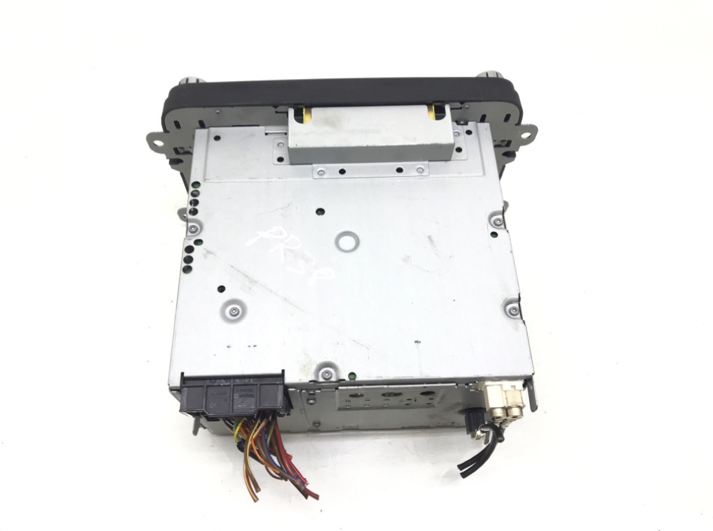 Магнитола бу для Volkswagen Golf 6 1.6 TDi, 2011 г. Магнитола бу для Volkswagen Golf 6 1.6 TDi, 2011 г.