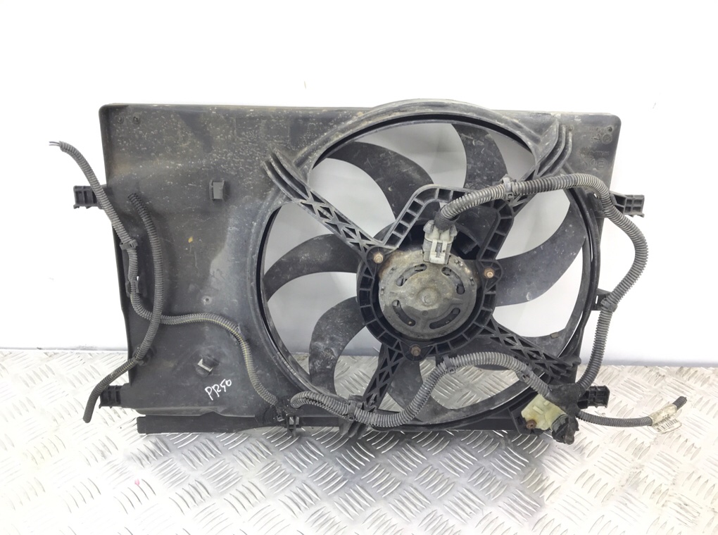 Вентилятор радиатора бу для Opel Corsa D 1.2 i, 2010 г.