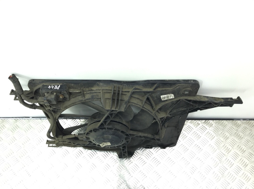 Вентилятор радиатора бу для Nissan Qashqai+2  2.0 DCi,  2009 г.