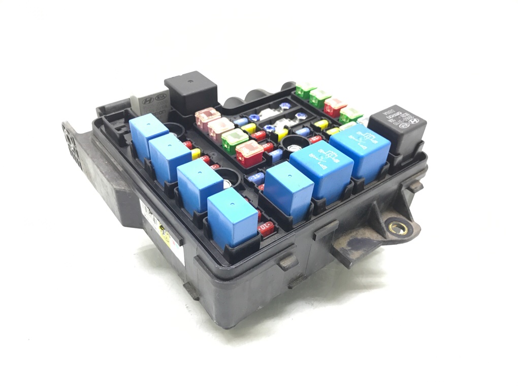 Блок предохранителей бу для Kia Ceed  1.6 CRDi,  2008 г.