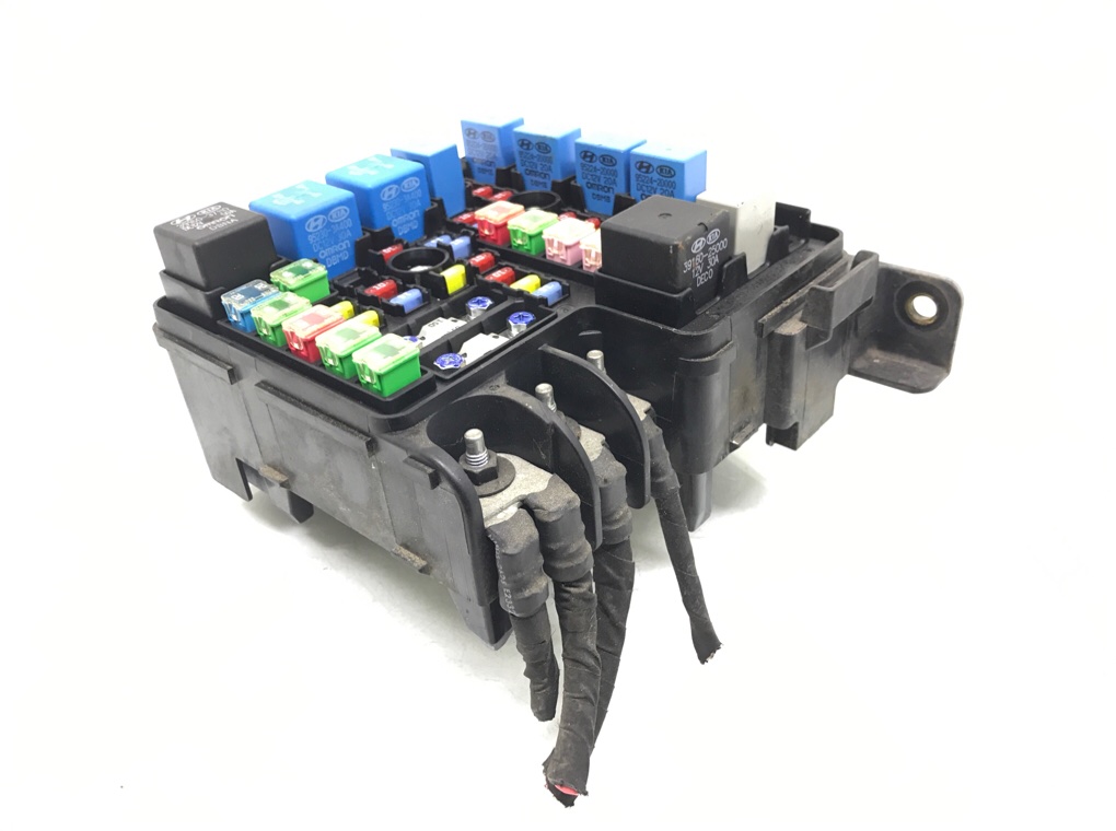 Блок предохранителей бу для Kia Ceed  1.6 CRDi,  2008 г.