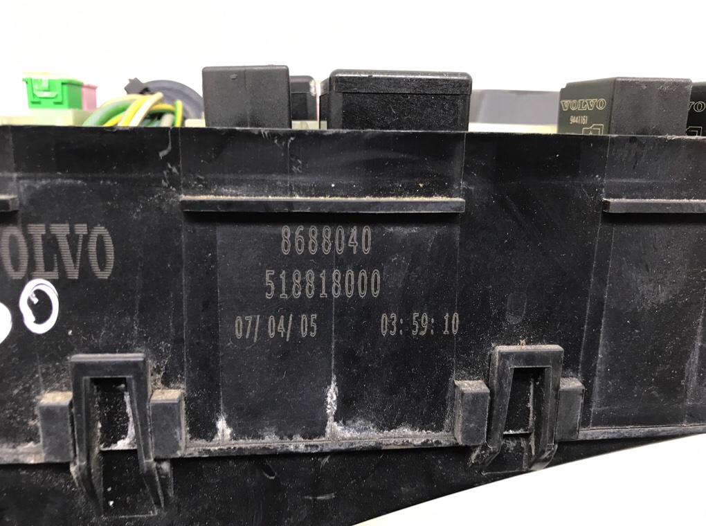 Блок предохранителей бу для Volvo V50  2.4 i,  2005 г.