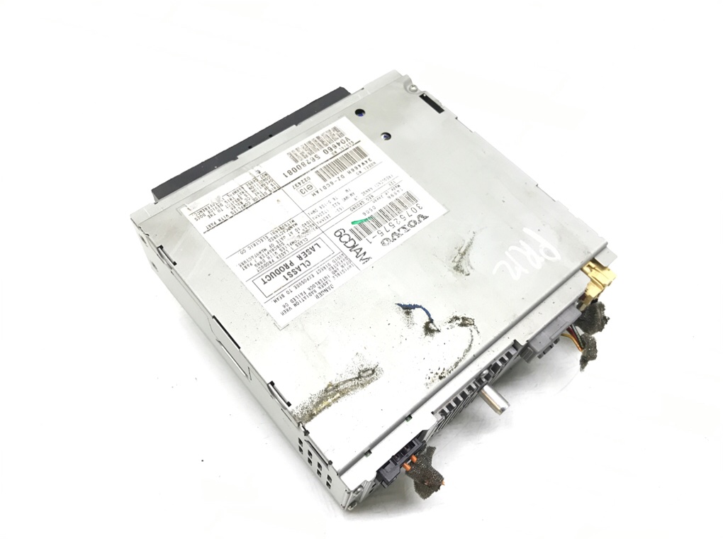 Магнитола бу для Volvo S40 1.6 TD, 2005 г. Магнитола бу для Volvo S40 1.6 TD, 2005 г.